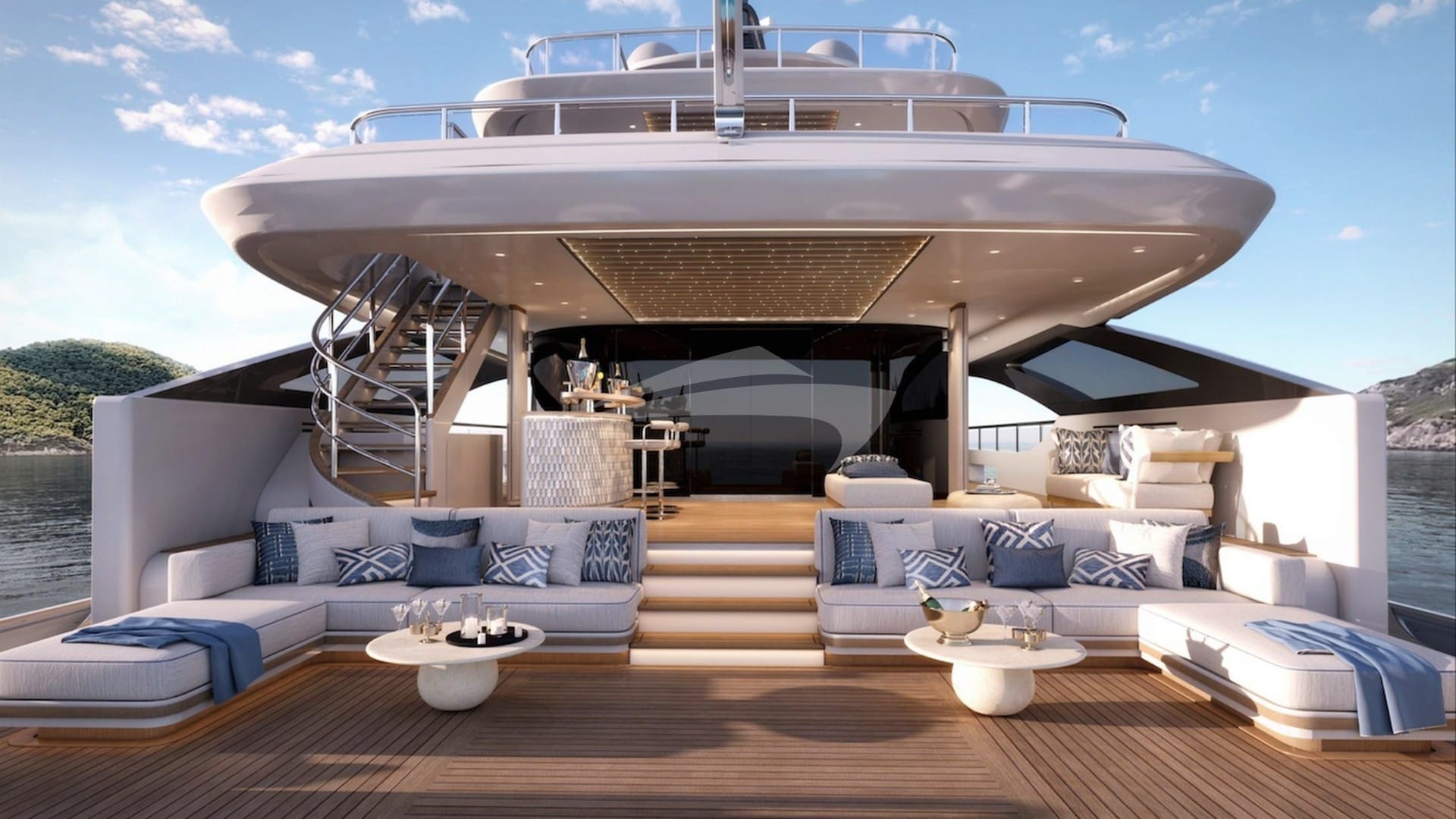 Main Deck Aft Seating