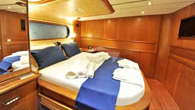 Double Cabin