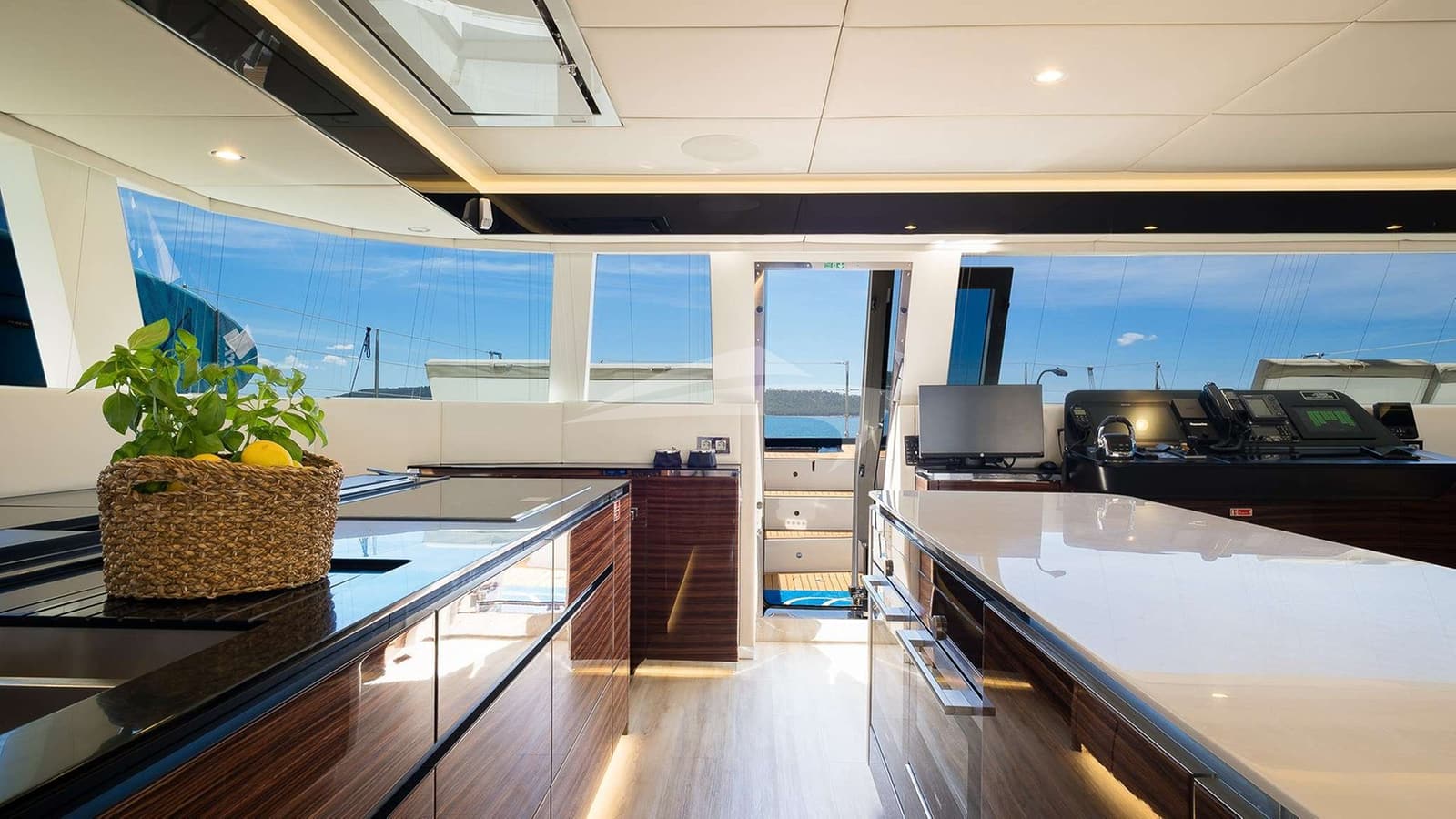 DESSUS, photo from the yacht portfolio 4