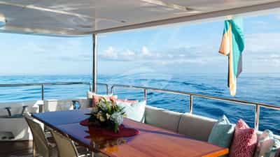 Al Fresco Dining Main Deck