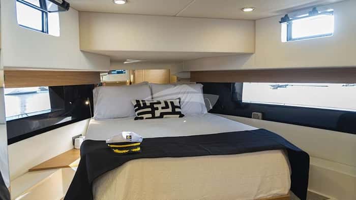 LA ONDINA 15m motor yacht charter, photo 5