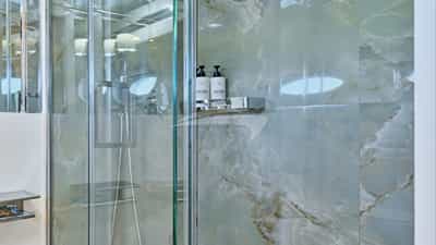 Double Bathroom