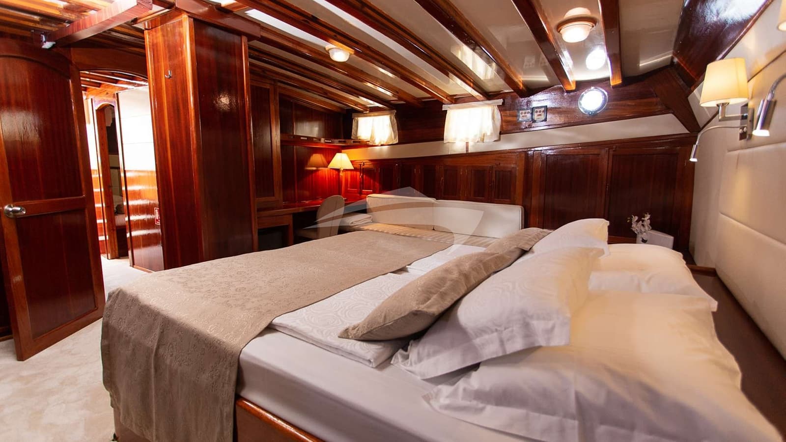 KADENA, photo from the yacht portfolio 4