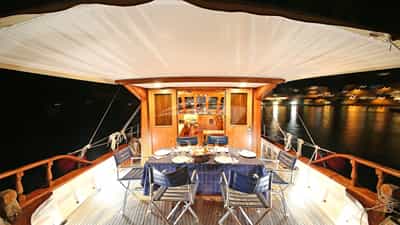 Deck Dining