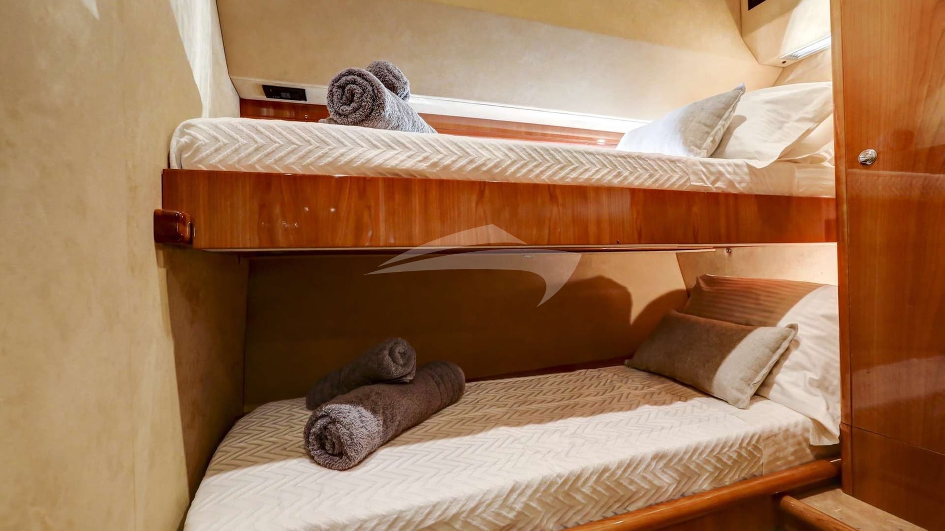 Twin Cabin  with upper & lower beds