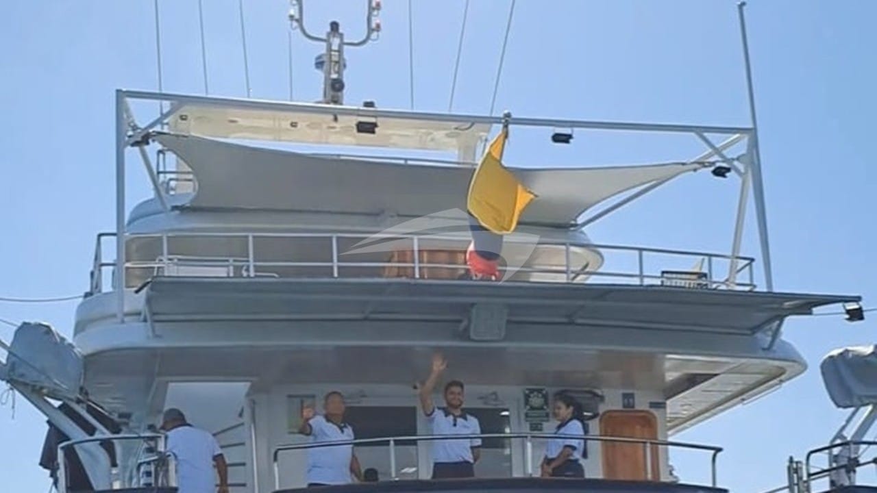 Luxury charter yacht crew for GALAPAGOS ANGEL