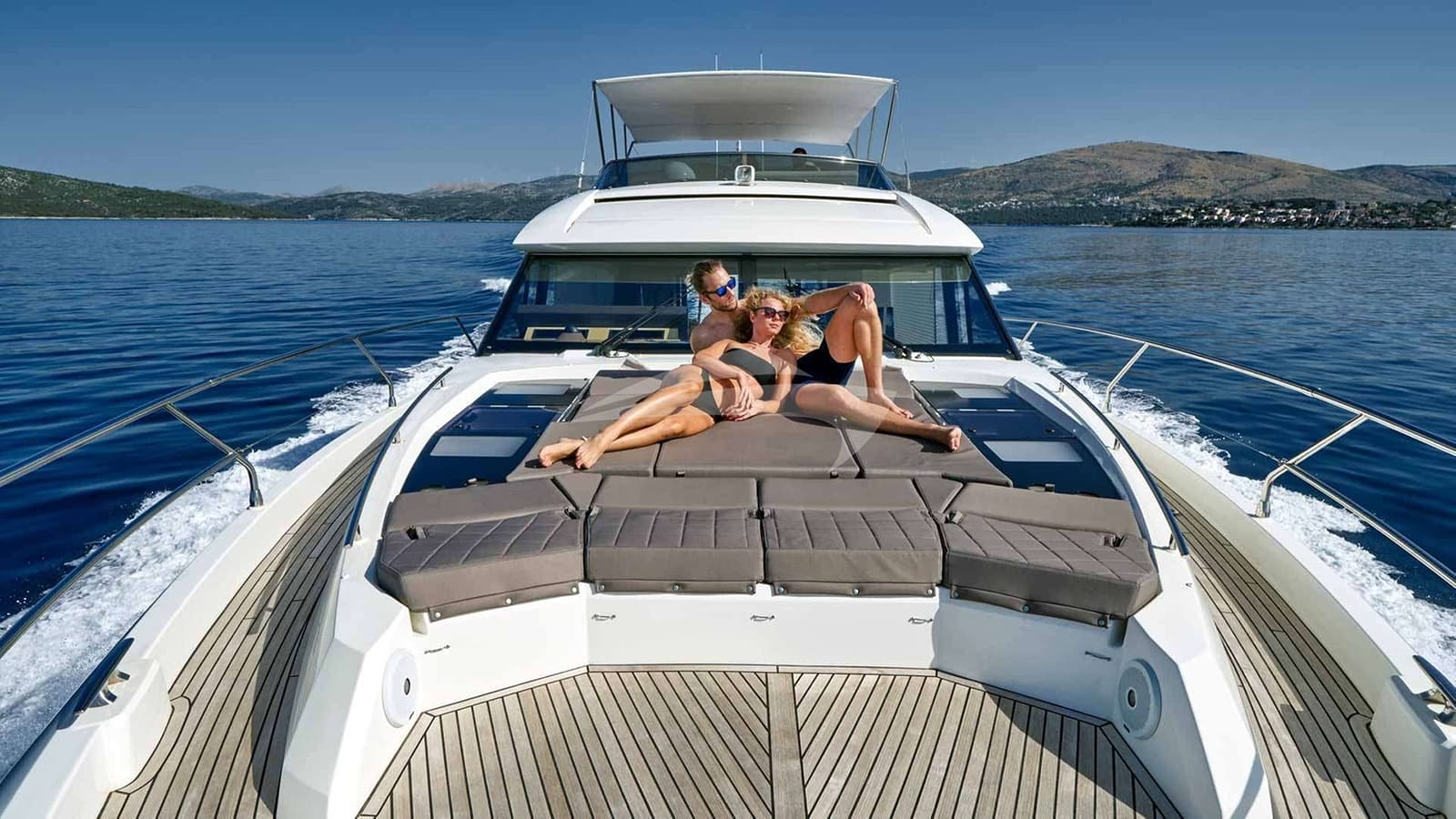 SIMULL, photo from the yacht portfolio 18