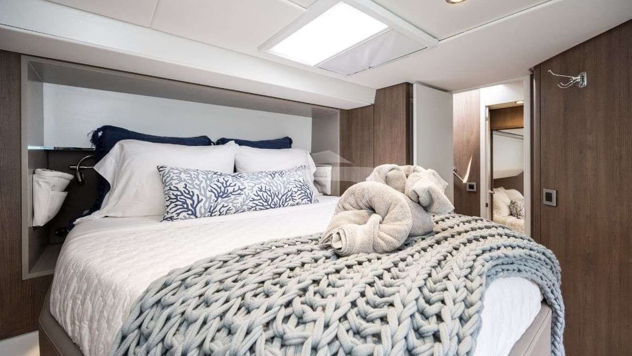 SUN DAZE, photo from the yacht portfolio 10