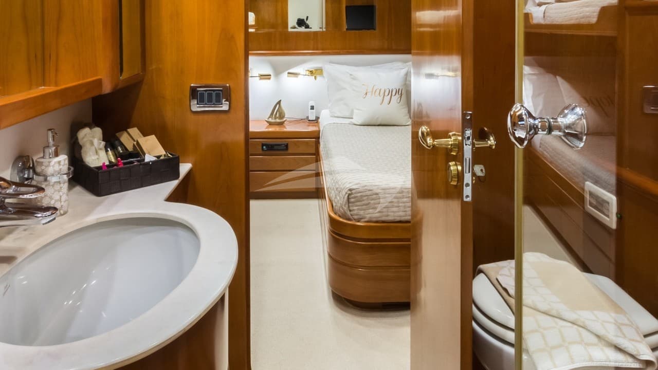AMORAKI, photo from the yacht portfolio 21