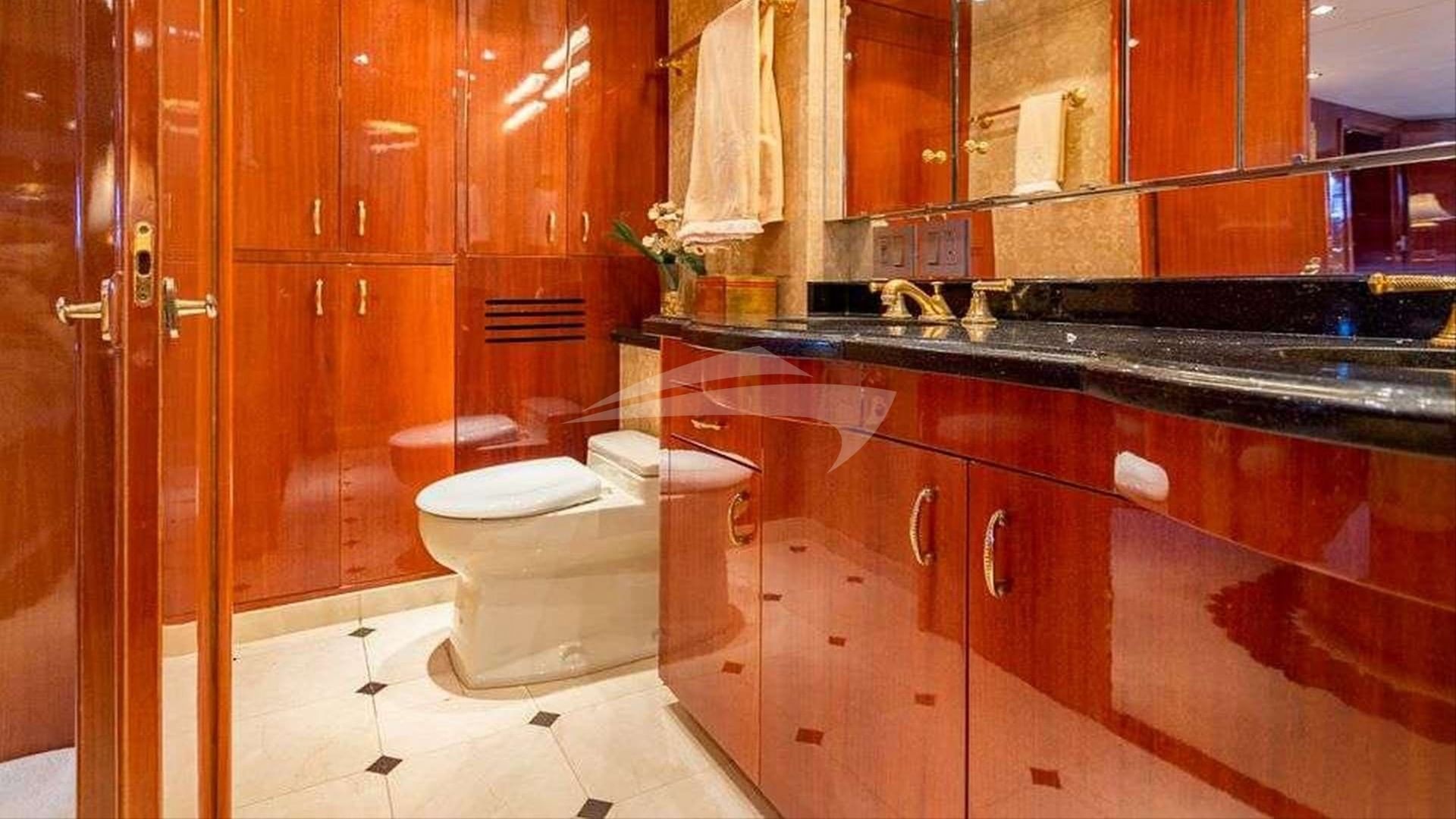 Guest head and shower