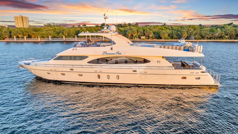 DREAM ON 31m motor yacht charter