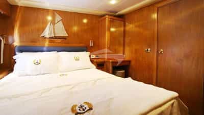 Double Cabin