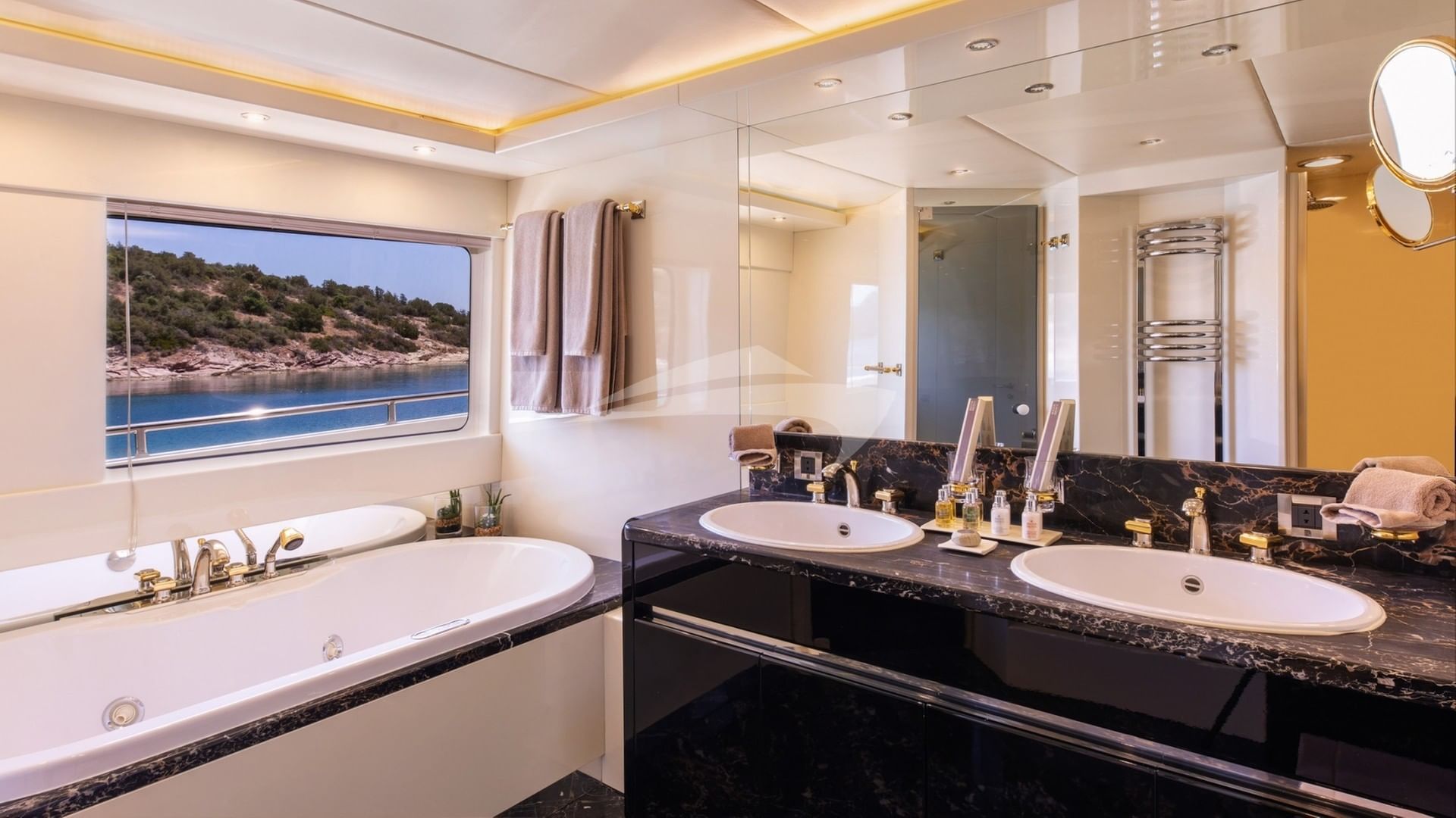 Main Deck - Owner's Cabin Bathroom