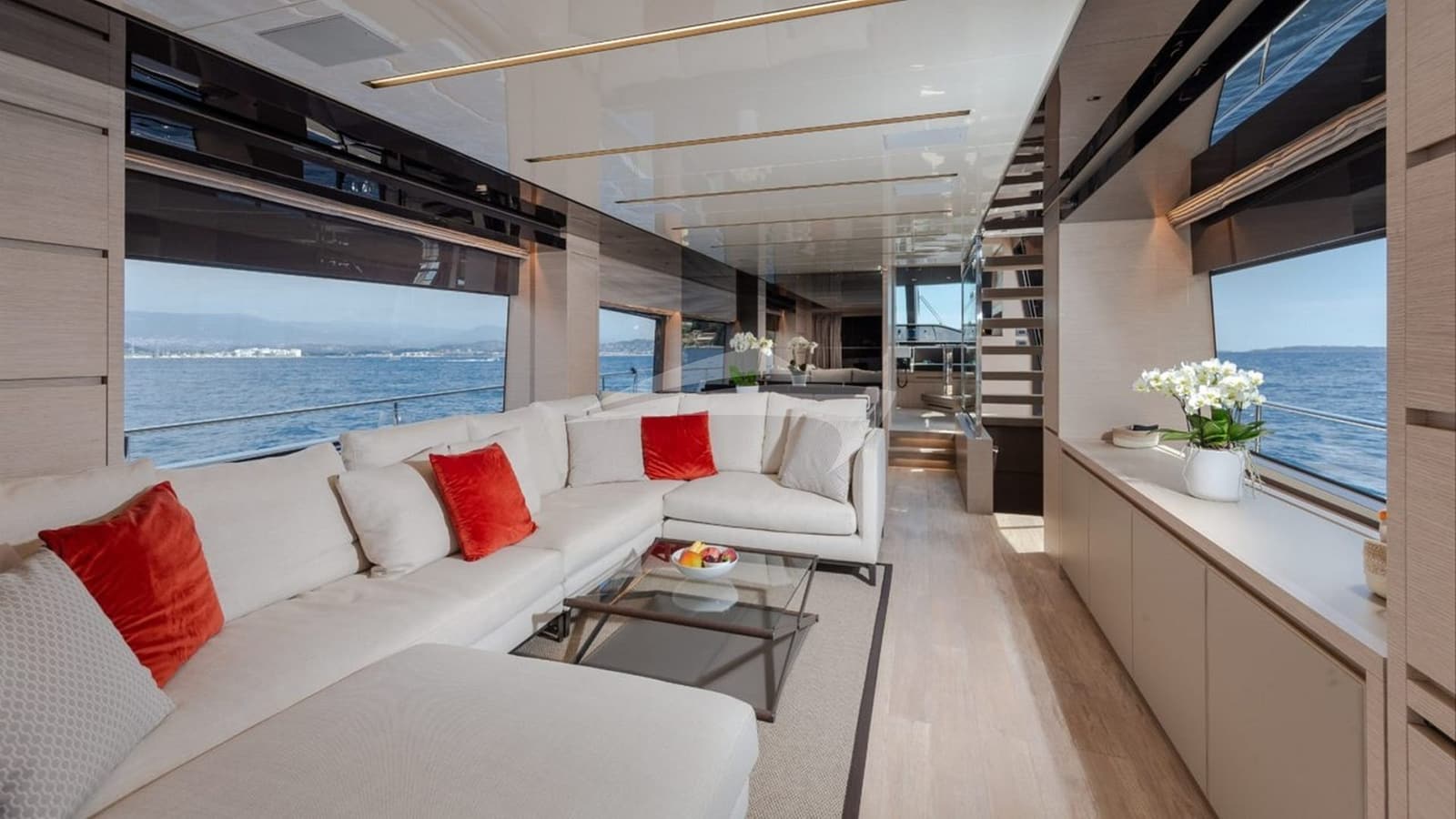 REGINE OF CANNES, photo from the yacht portfolio 7