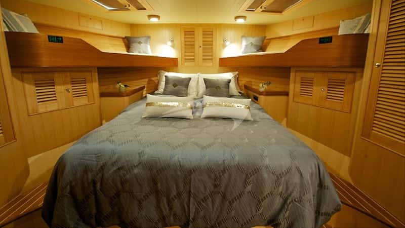 MISS KULANI 23m motor yacht charter, photo 5