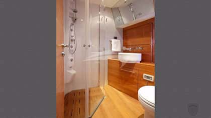 GEORGE V 21m motor yacht charter, photo 7