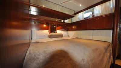 TWIN CABIN CONVERTIBLE