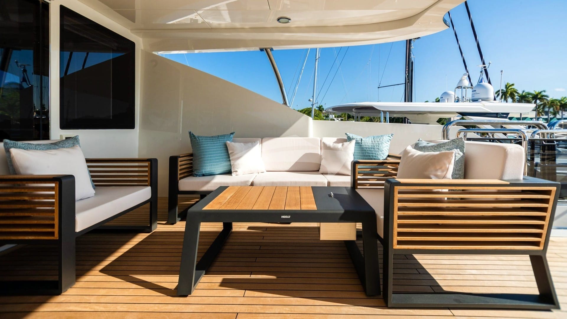 Aft Deck Seating