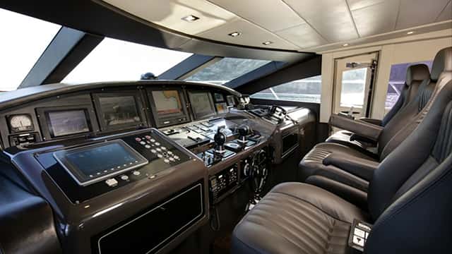 BO yacht charter photo 4
