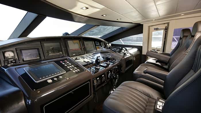 BO 29m motor yacht charter, photo 5