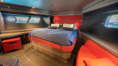 Double Cabin