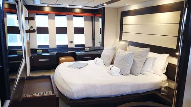 LEONARDO yacht charter photo 4