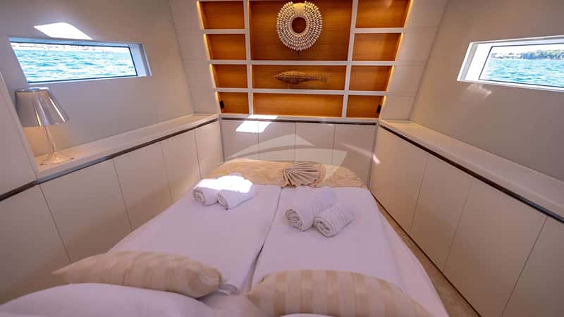 BUBBLES 23m sailing yacht charter, photo 6