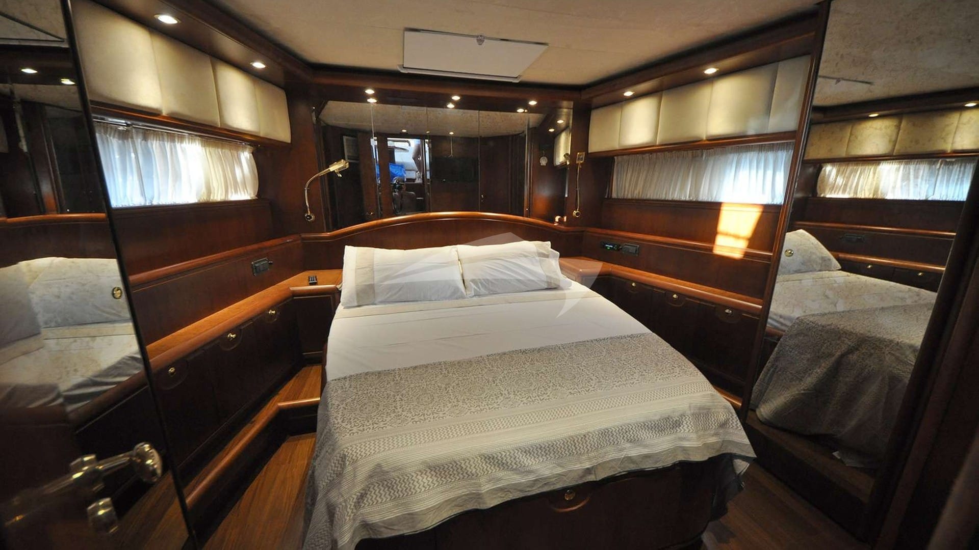 MASTER CABIN