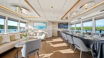 ANIMA MARIS Saloon (2)