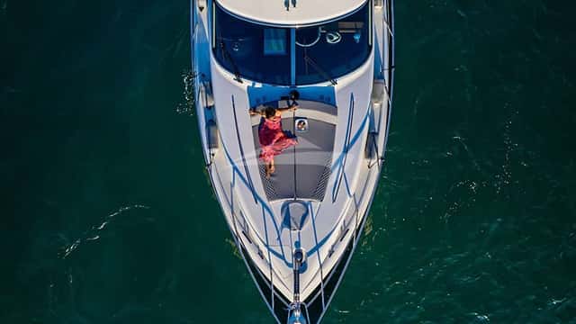 CARINA yacht charter photo 2