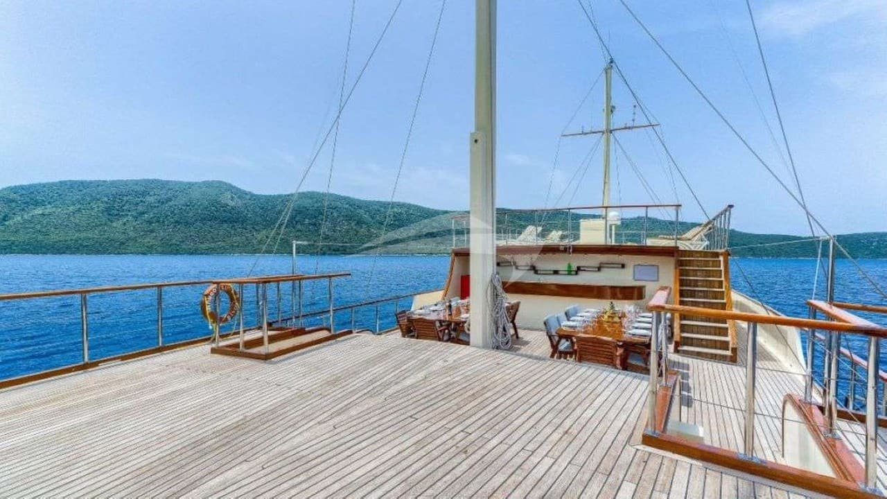 LOVE BOAT, photo from the yacht portfolio 15