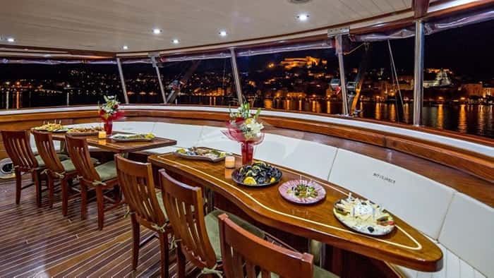 CESARICA 41m motor yacht charter, photo 2