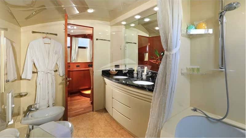 DEMAREST 32m motor yacht charter, photo 9