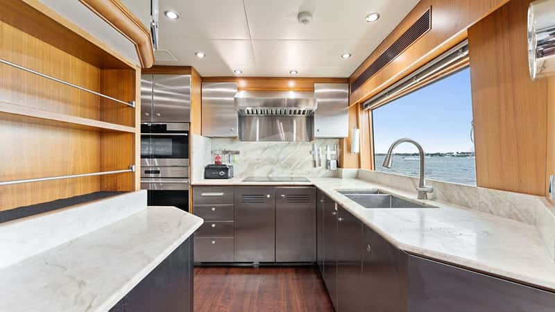 INVICTUS 38m motor yacht charter, photo 7