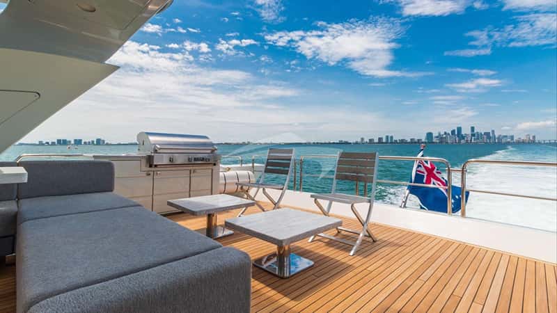 SCARLET 31m motor yacht charter, photo 5