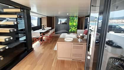 REGINE 29m motor yacht charter, photo 8