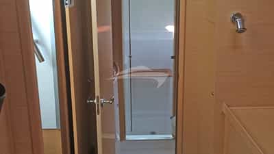 Spacious bathroom on Harmony