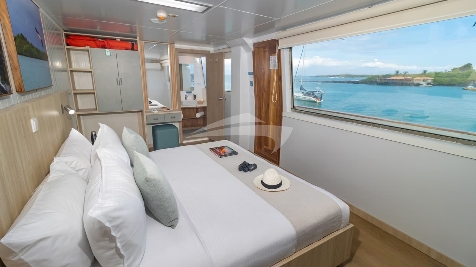 GALAPAGOS ANGEL, photo from the yacht portfolio 12