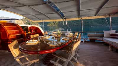 Deck Dining