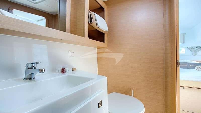 BRIGHT SKY 13m sailing yacht charter, photo 8