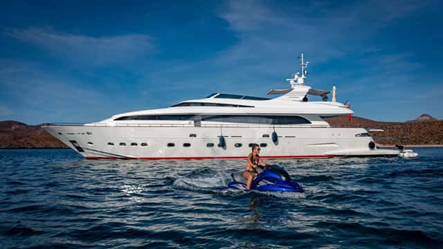 CADA UNO 35m motor yacht for charter