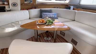 Saloon Dining Space