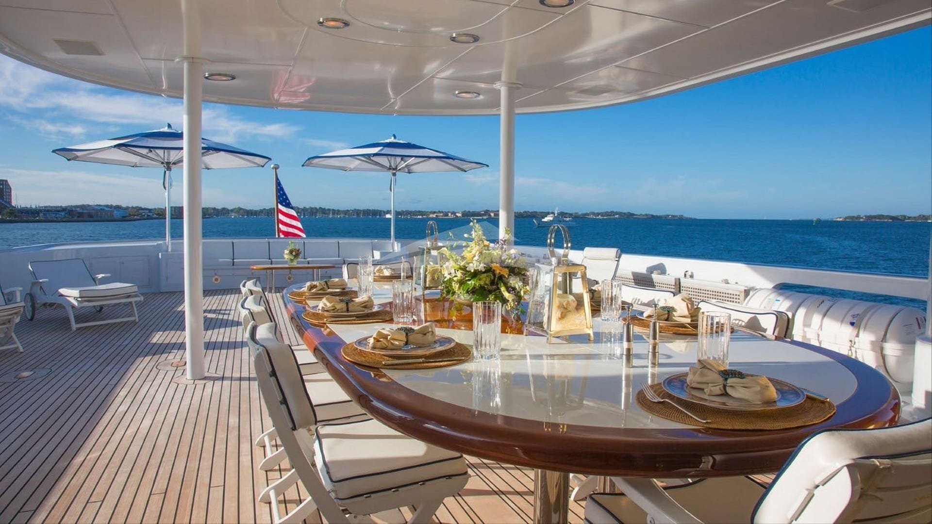 Sundeck and seating area