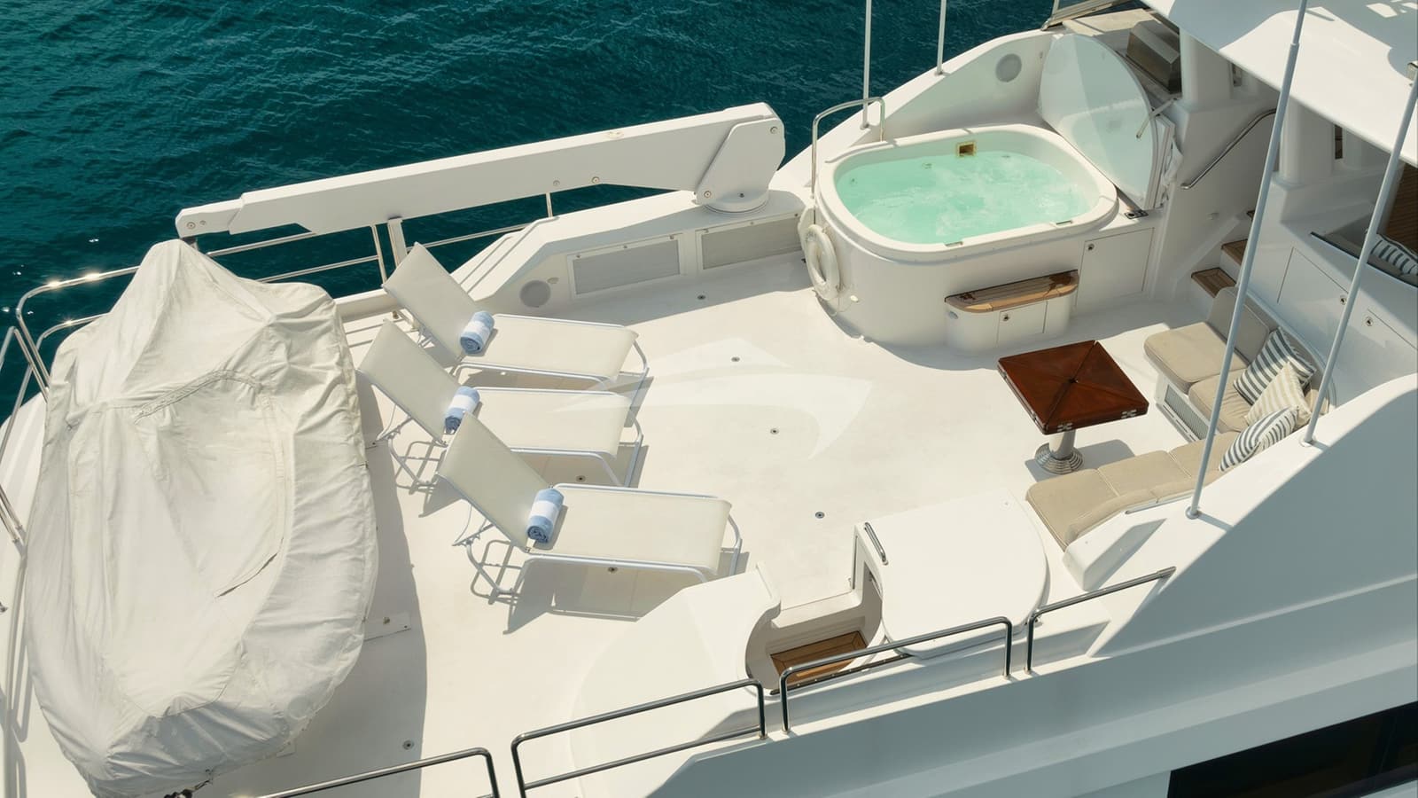SLEEPOVER, photo from the yacht portfolio 23