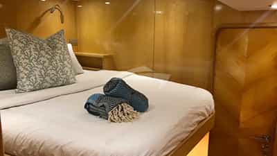 Queen Guest Suite Suite Forward