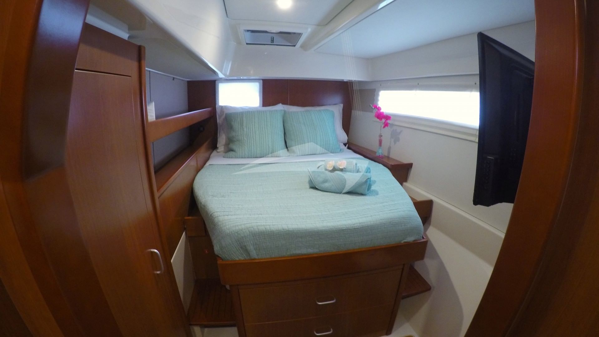 VIP port aft queen guest suite