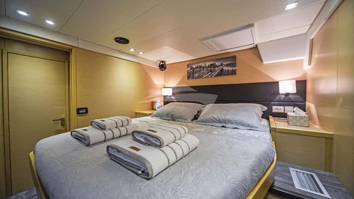 AURA 17m sailing yacht charter, photo 3