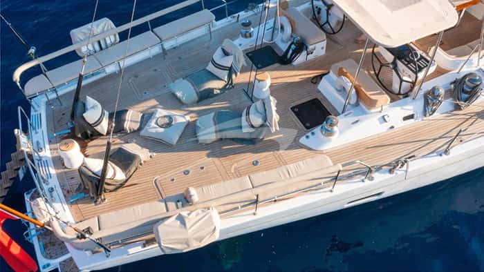 CHAMPAGNE HIPPY 25m sailing yacht charter, photo 5