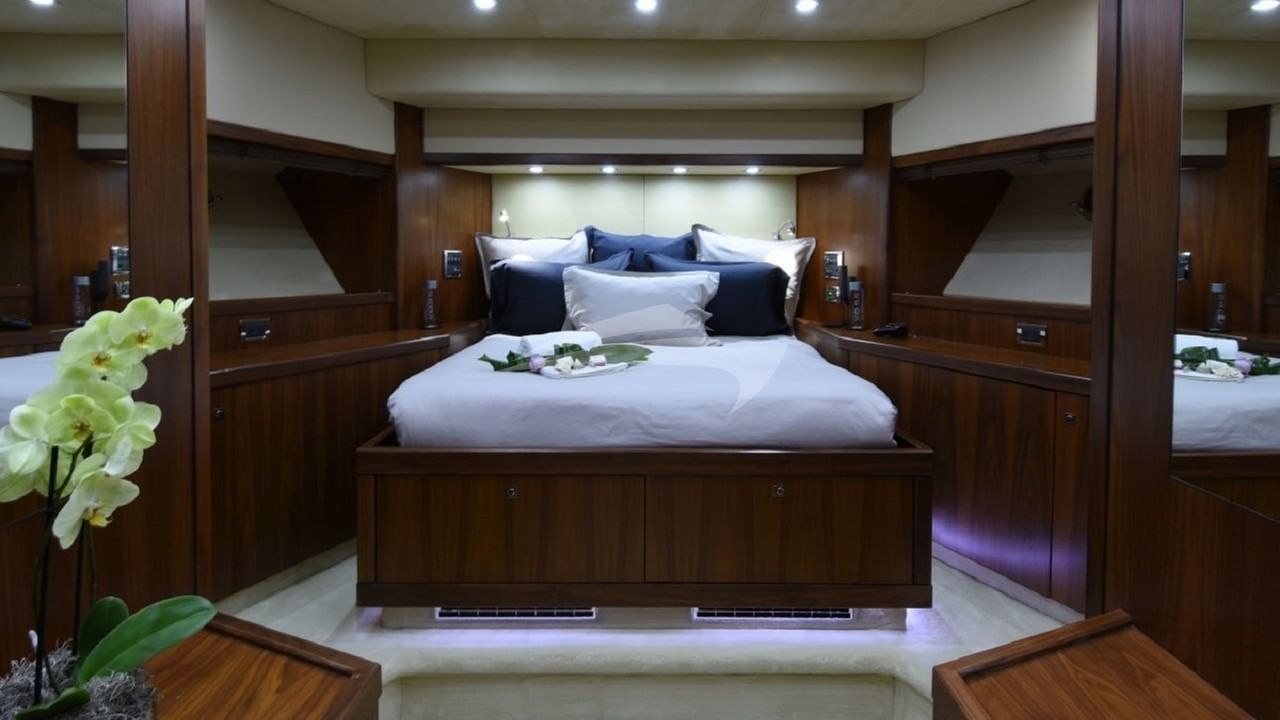 VIP Cabin