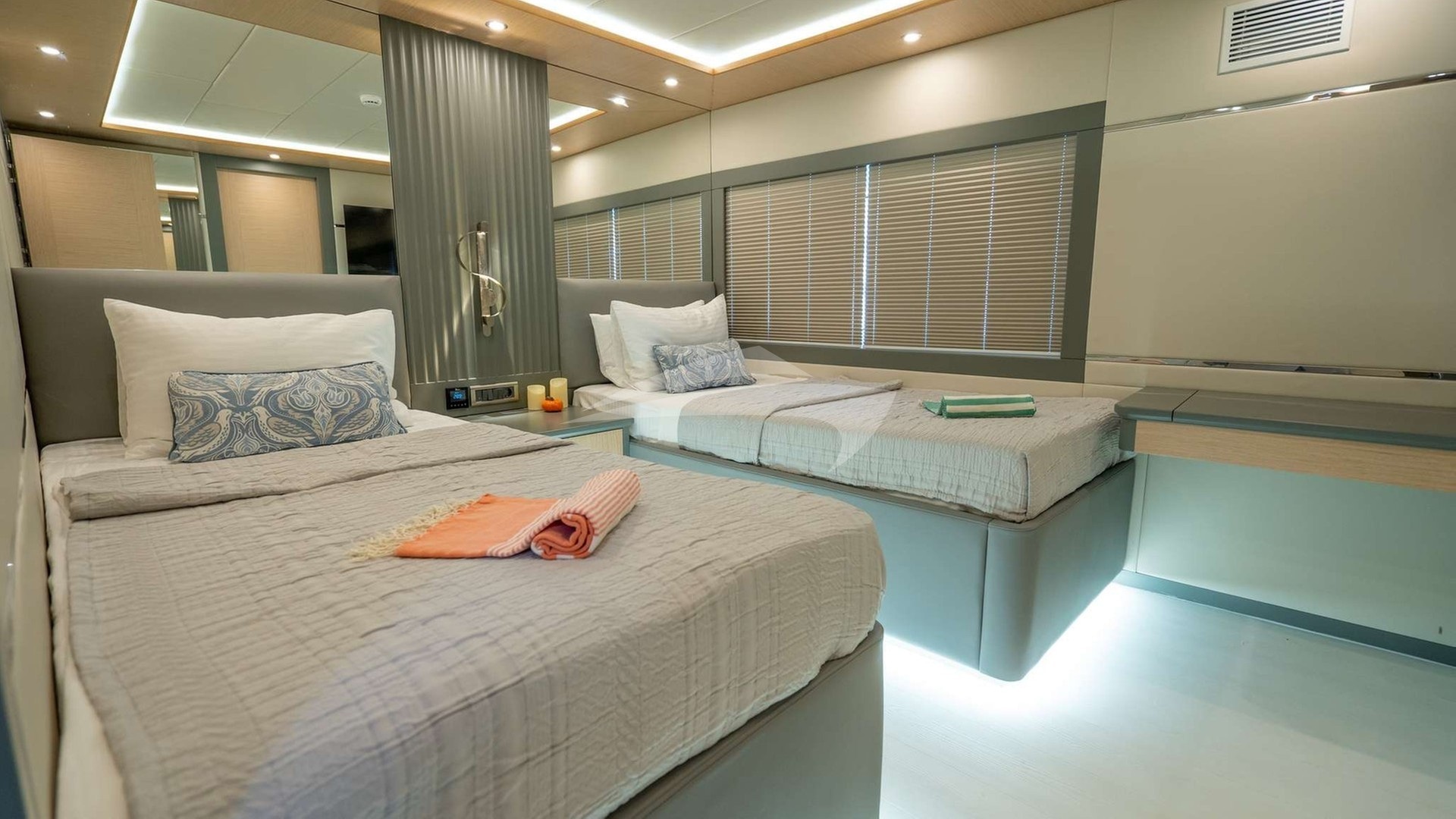 Twin Cabin